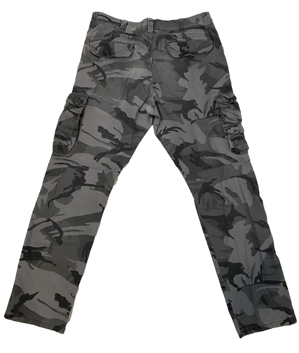 Wrangler Care 307 Regular Taper Mens Grey Camo Cargo Pants Size 35"x31" Hunting